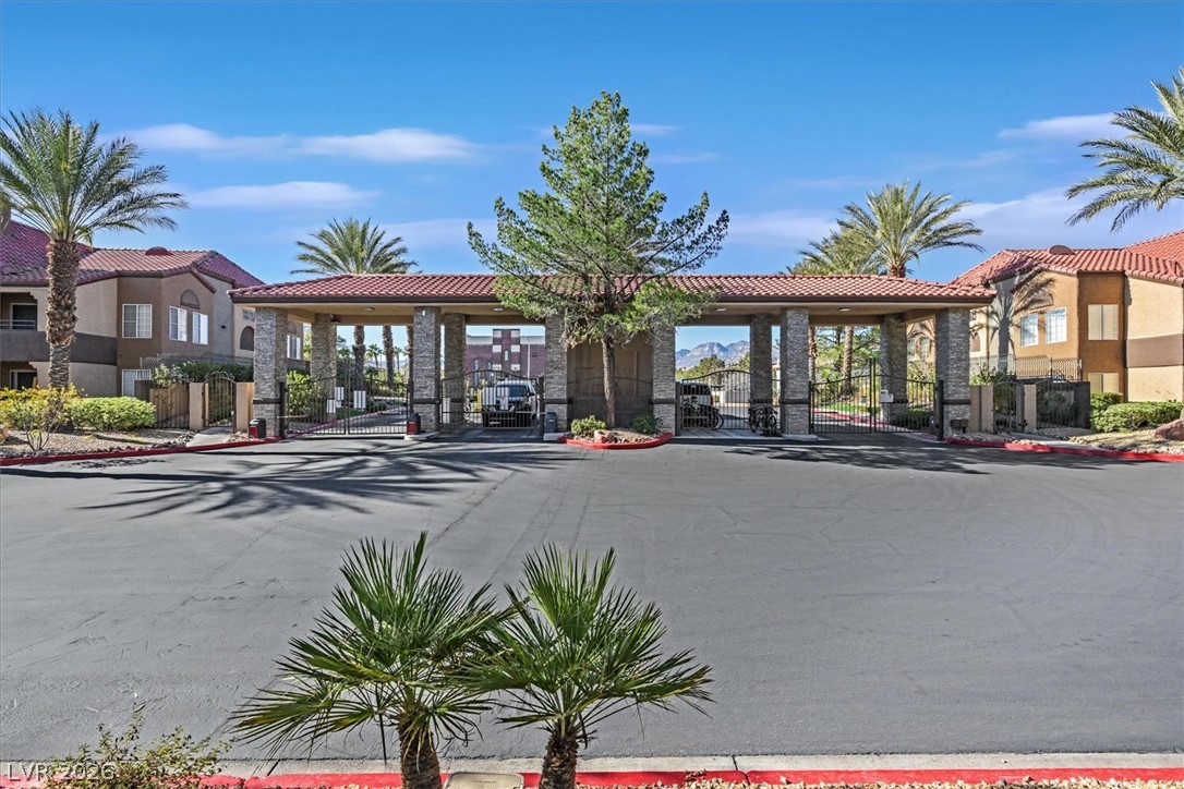 2200 South Fort Apache Road 2155 Property Photo 43