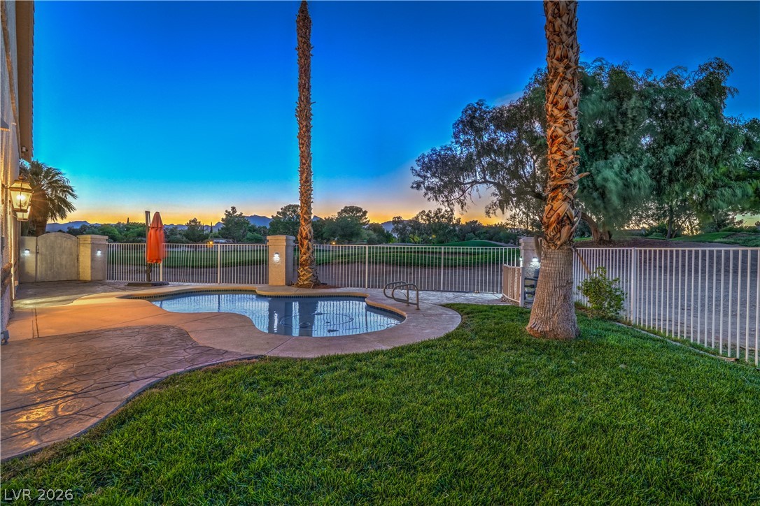 5152 Forest Oaks Drive