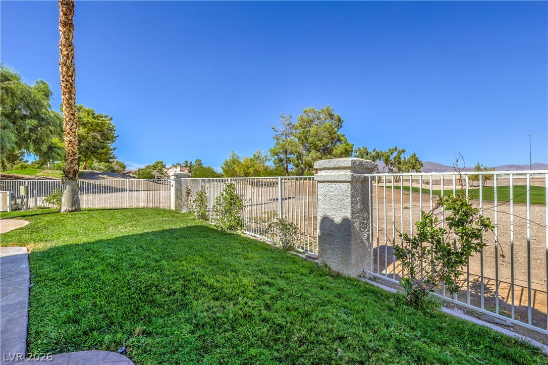 5152 Forest Oaks Drive Property Photo 14