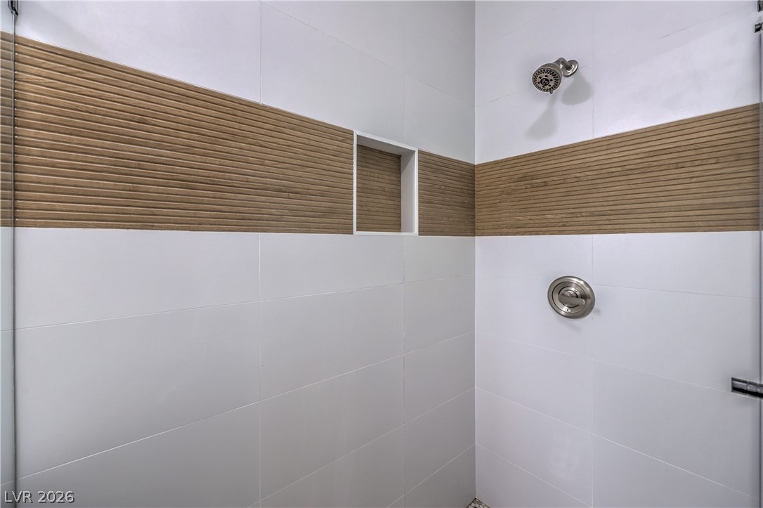 5152 Forest Oaks Drive Property Photo 28