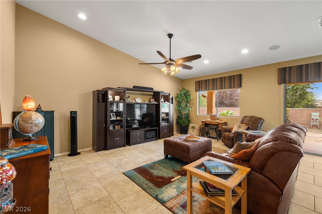 5351 East Volterra Drive Property Photo 15