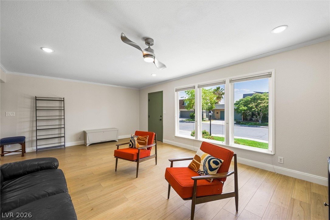 3779 Territory Street Property Photo 8