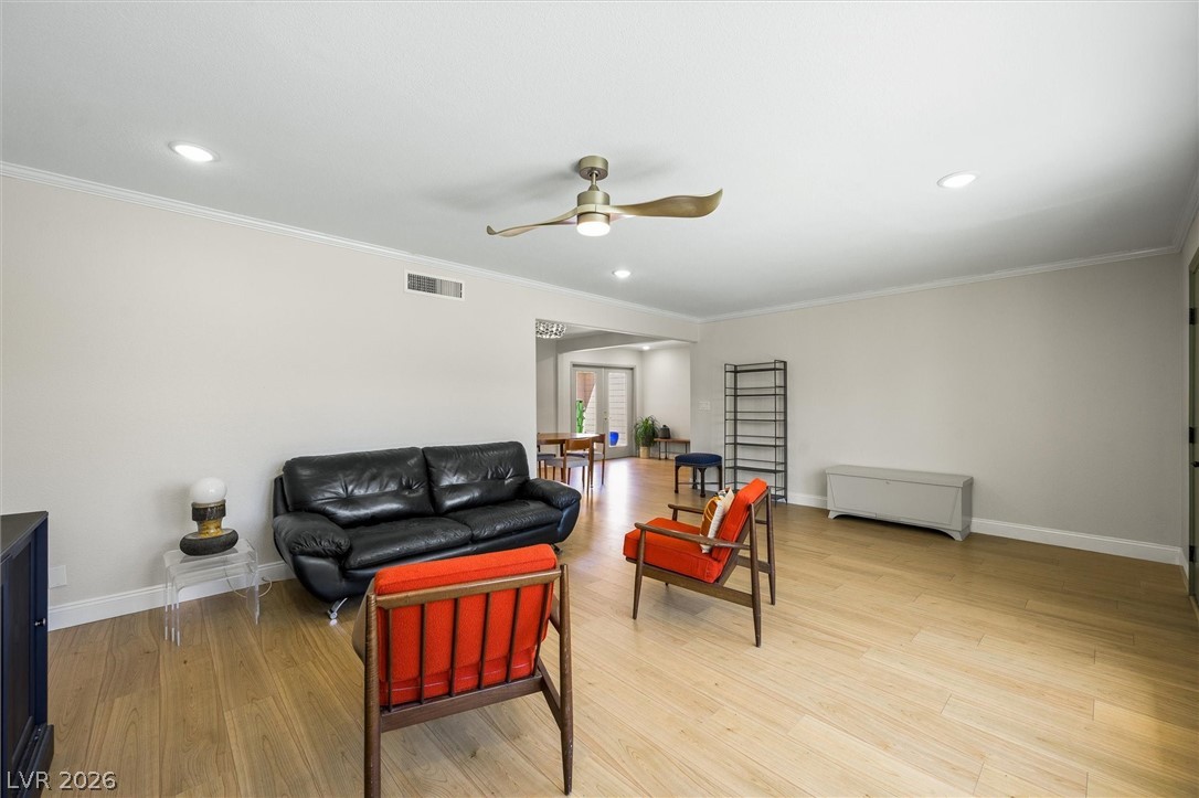 3779 Territory Street Property Photo 9