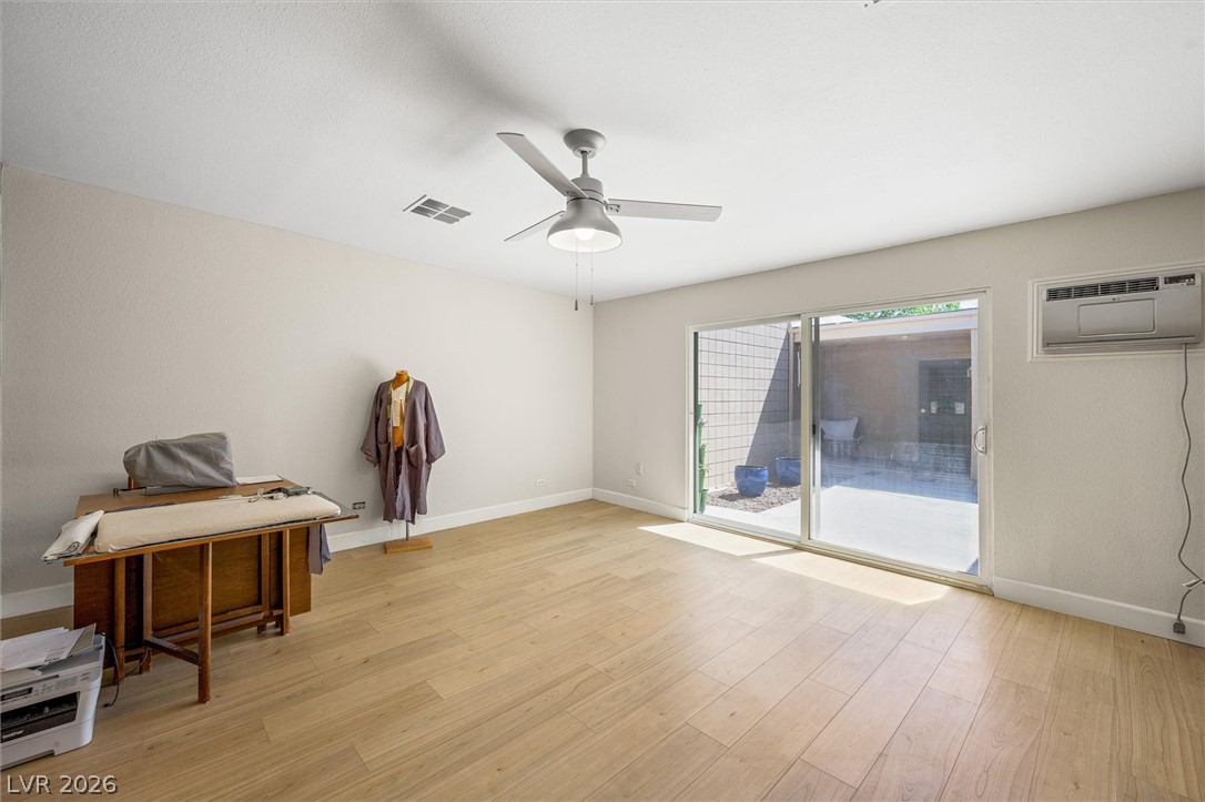 3779 Territory Street Property Photo 23