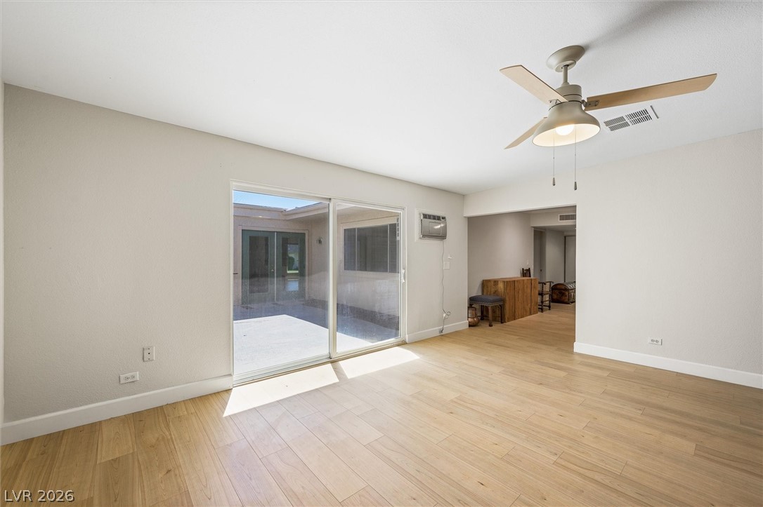 3779 Territory Street Property Photo 24