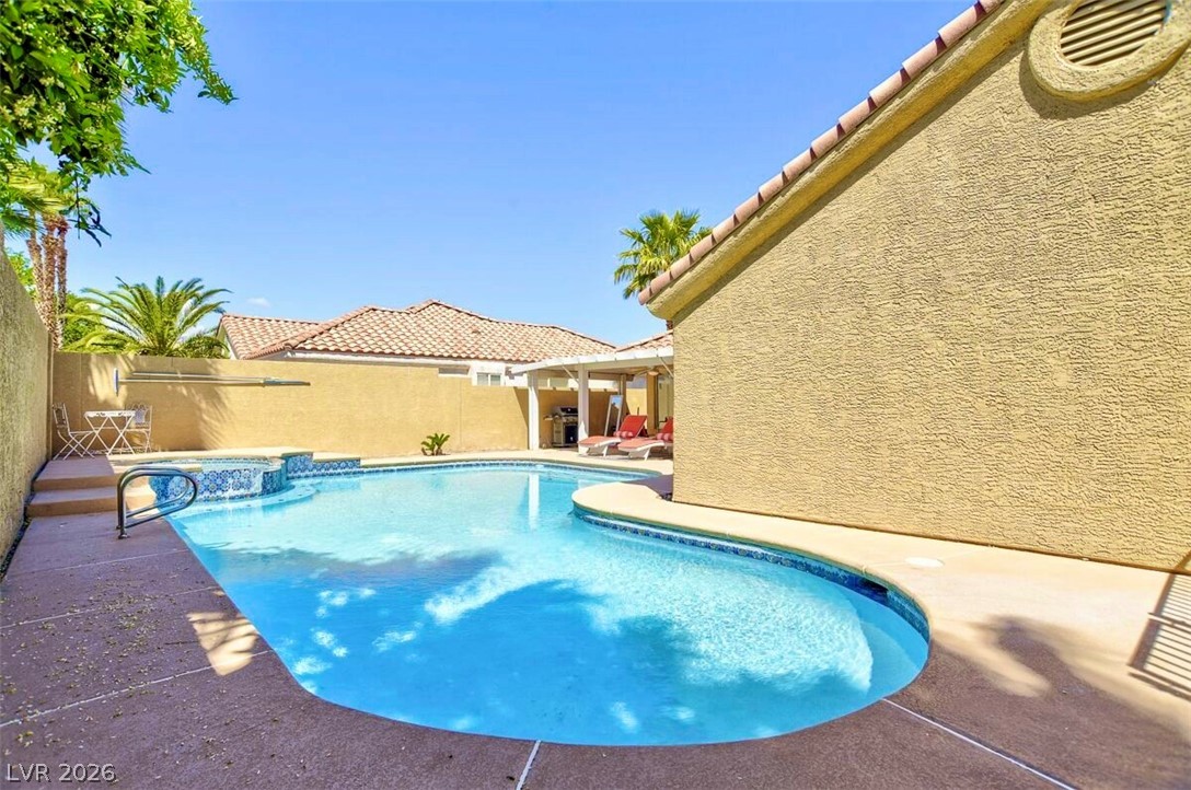 7737 Wedlock Lane Property Photo 6