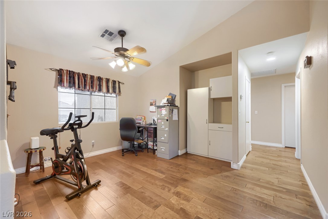 2402 White Sails Court Property Photo 18