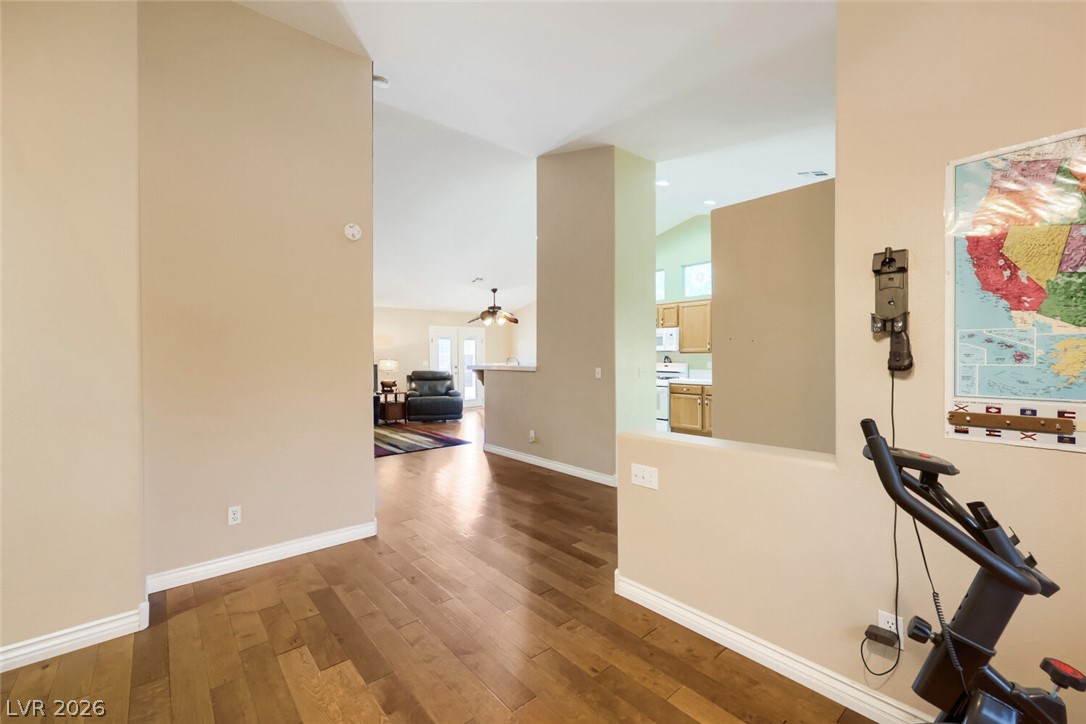 2402 White Sails Court Property Photo 22