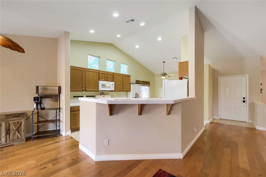 2402 White Sails Court Property Photo 23