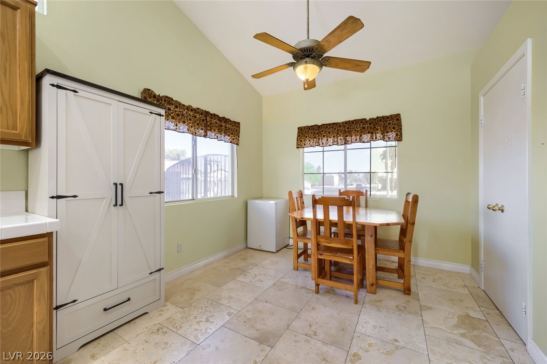 2402 White Sails Court Property Photo 30