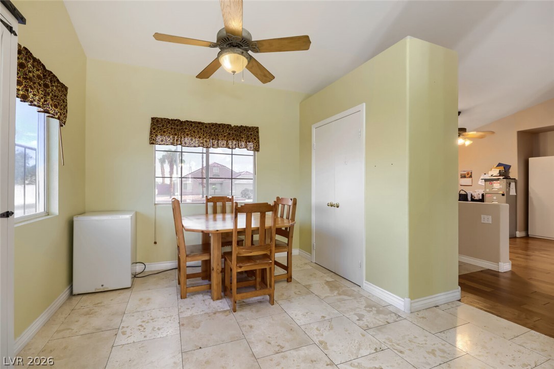 2402 White Sails Court Property Photo 32