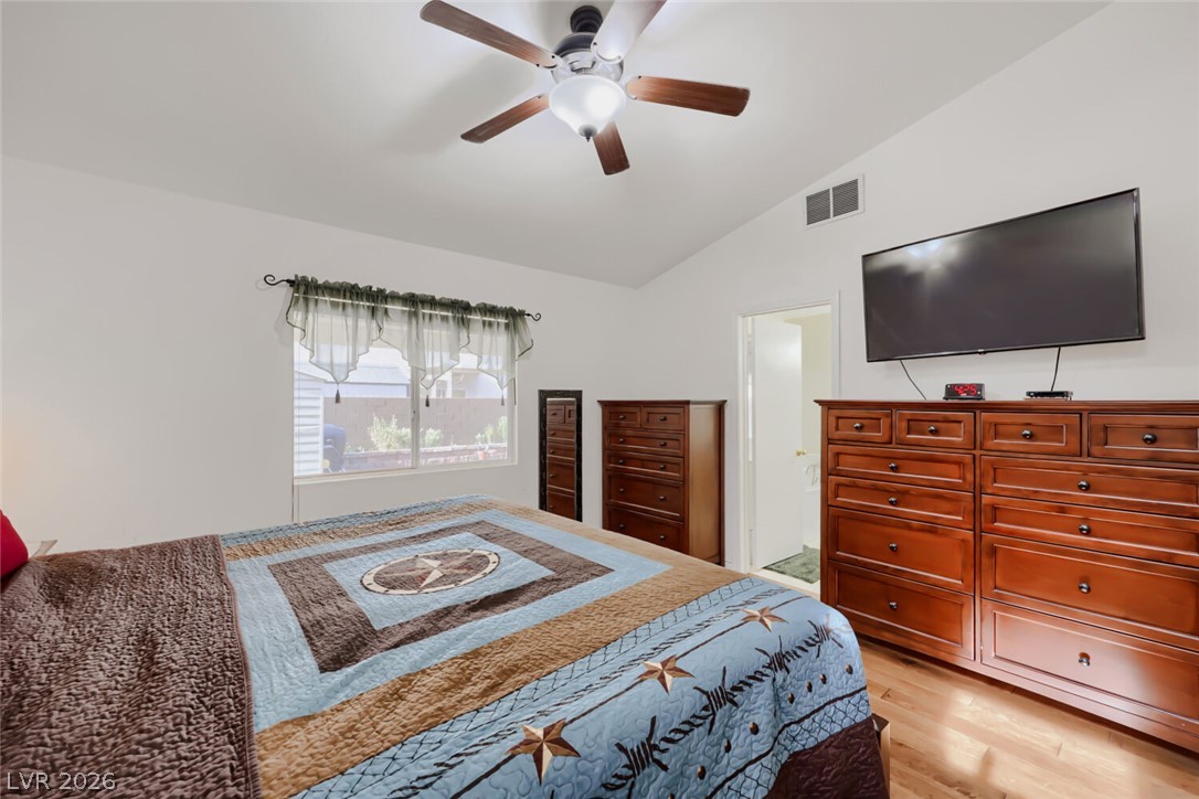 2402 White Sails Court Property Photo 34