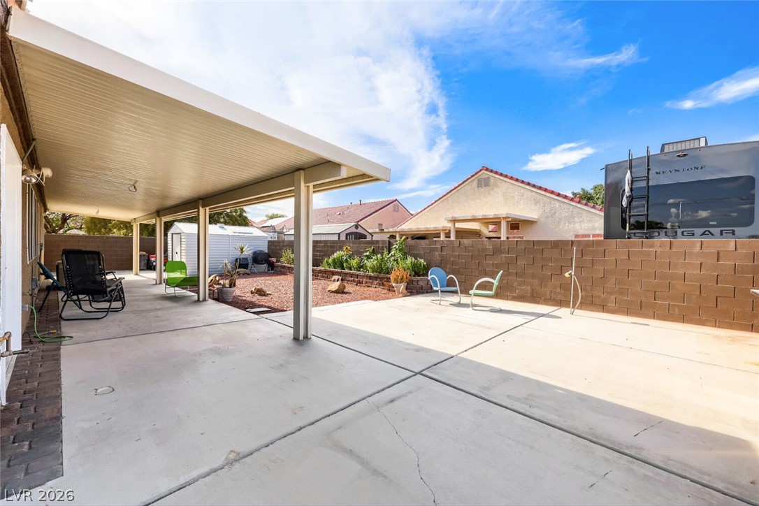 2402 White Sails Court Property Photo 49