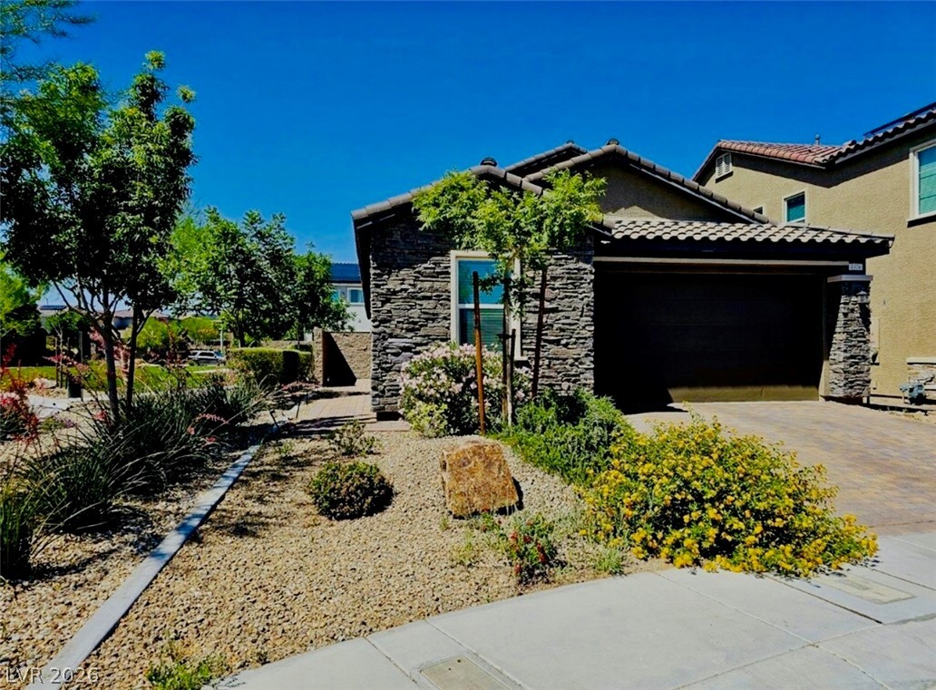 4376 Latitude Valley Court Property Photo 4