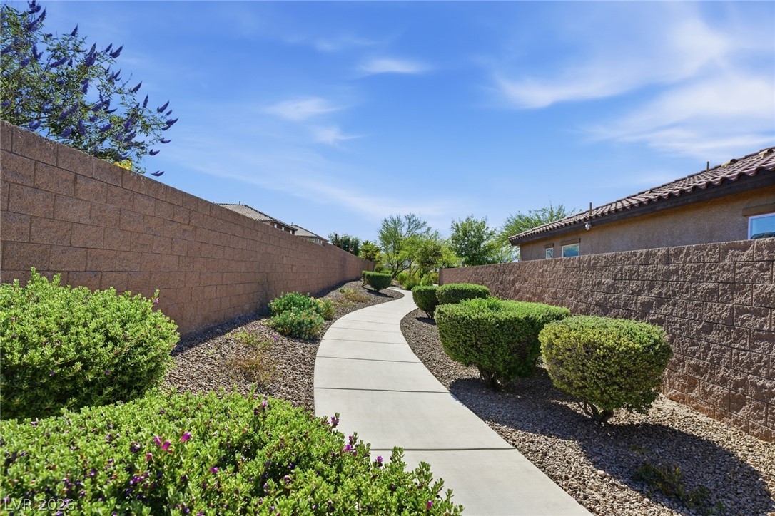 7852 Hamilton Pool Drive Property Photo 46