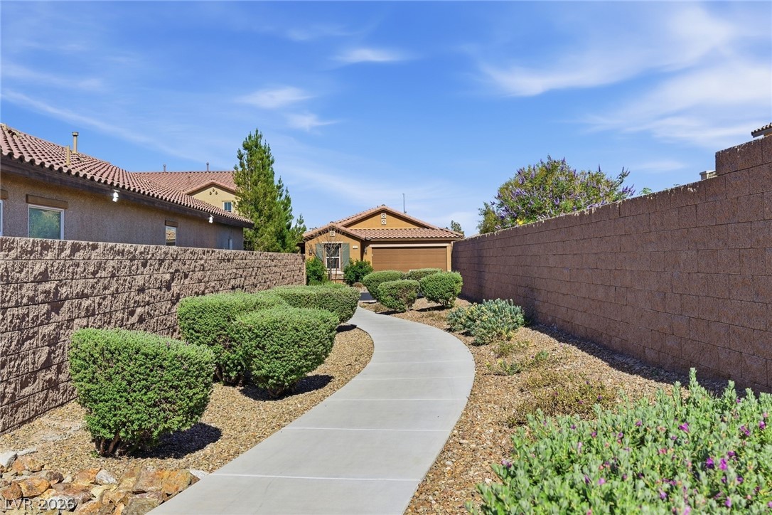 7852 Hamilton Pool Drive Property Photo 47
