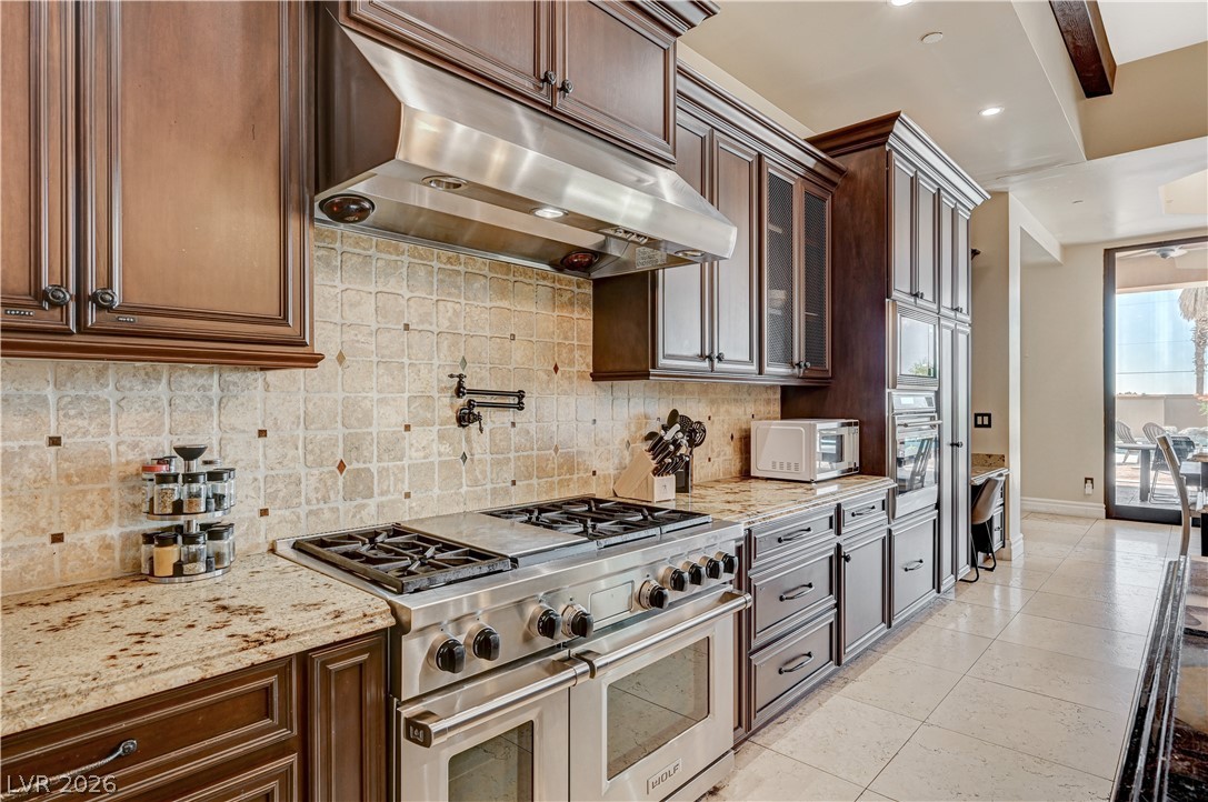 6160 El Camino Road Property Photo 18