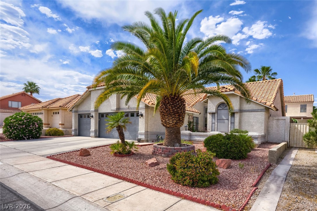 9536 Cliff View Way Property Photo 4