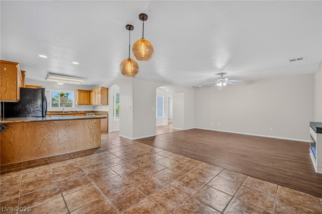 5860 Santovito Street Property Photo 7