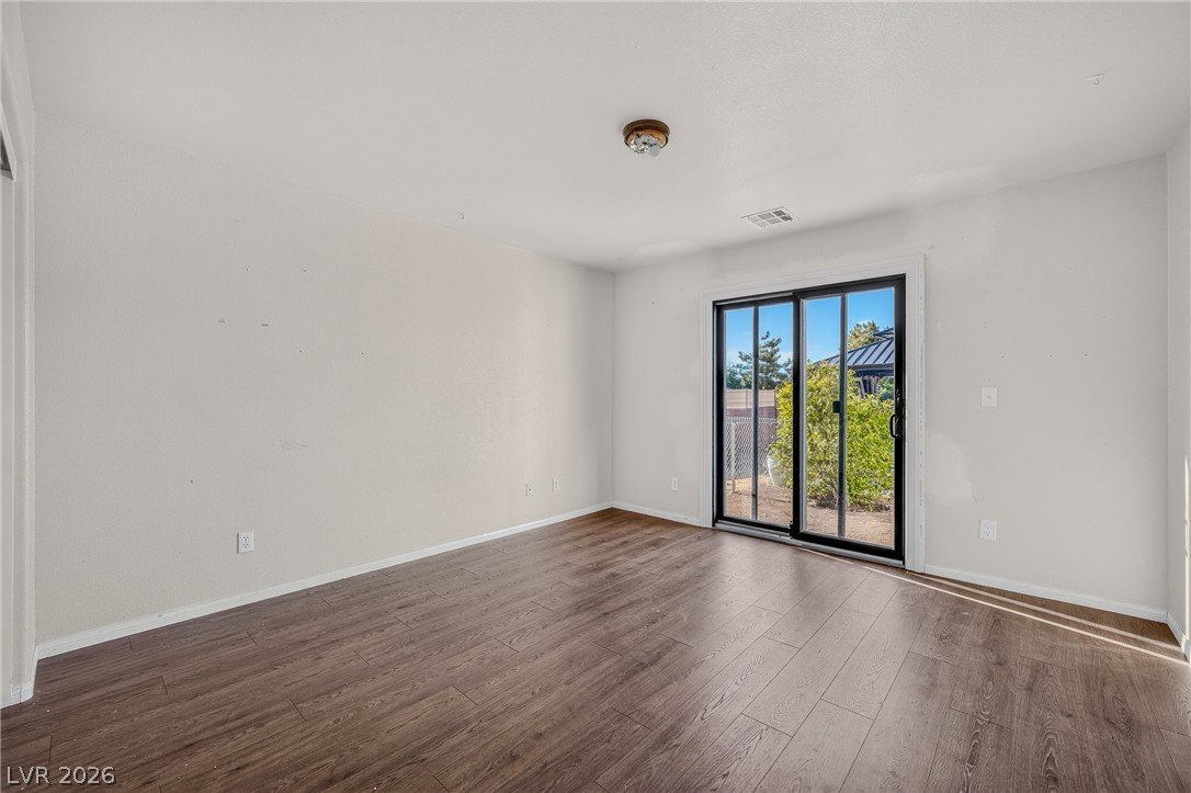 5860 Santovito Street Property Photo 20