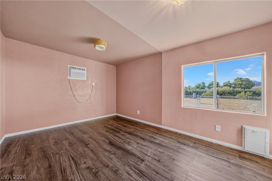 5860 Santovito Street Property Photo 23