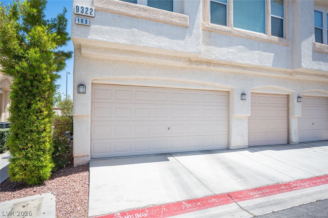 9322 Straw Hays Street 103 Property Photo 4