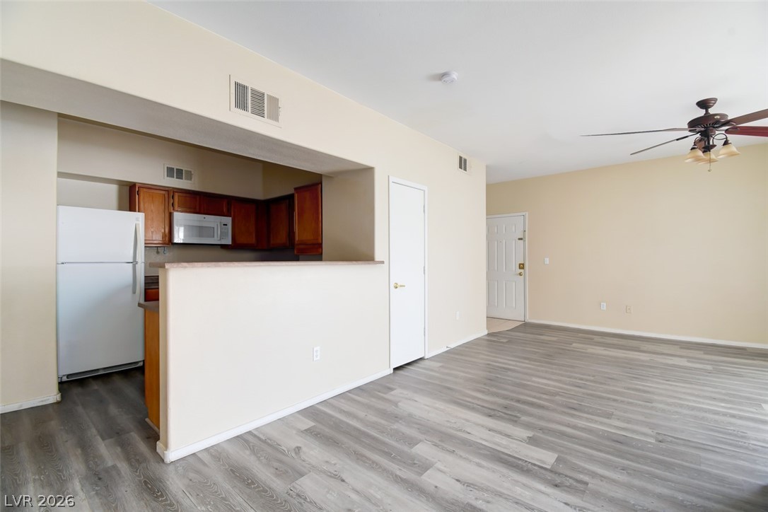 7255 West Sunset Road 1077 Property Photo 5