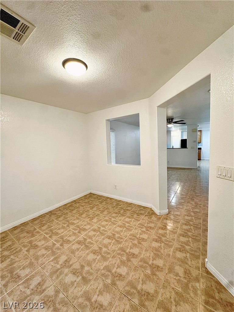 711 Iron Bridge Street Property Photo 6