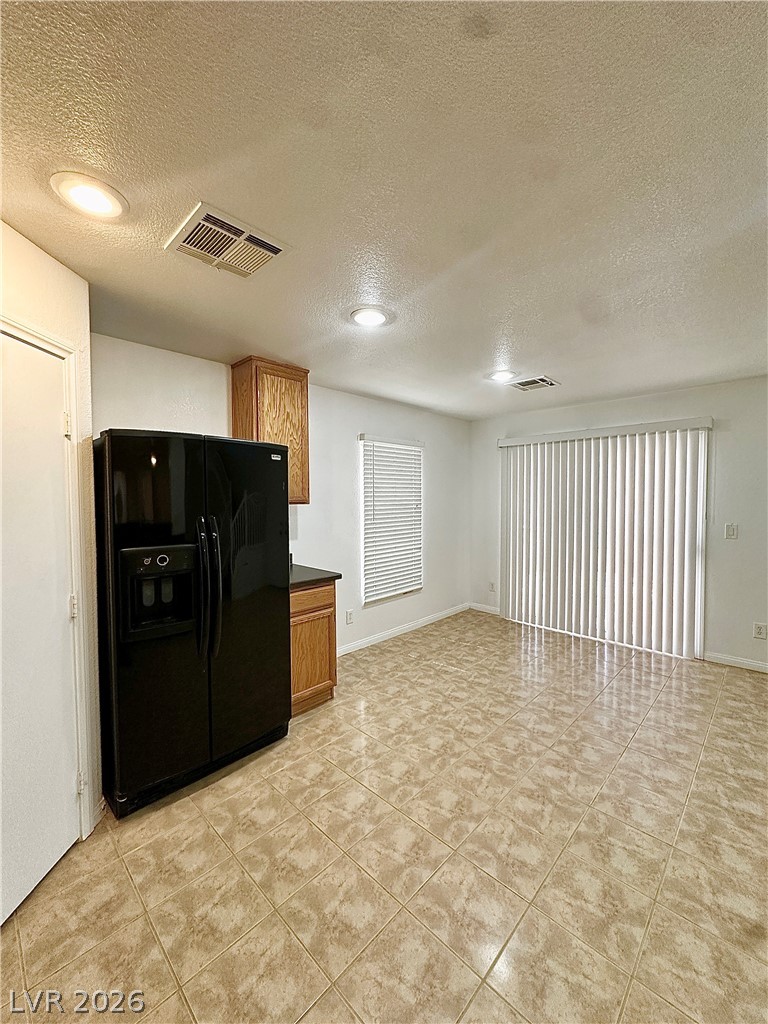 711 Iron Bridge Street Property Photo 13