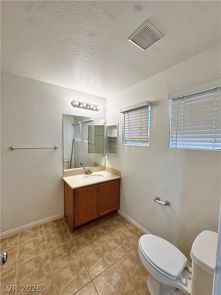 711 Iron Bridge Street Property Photo 23