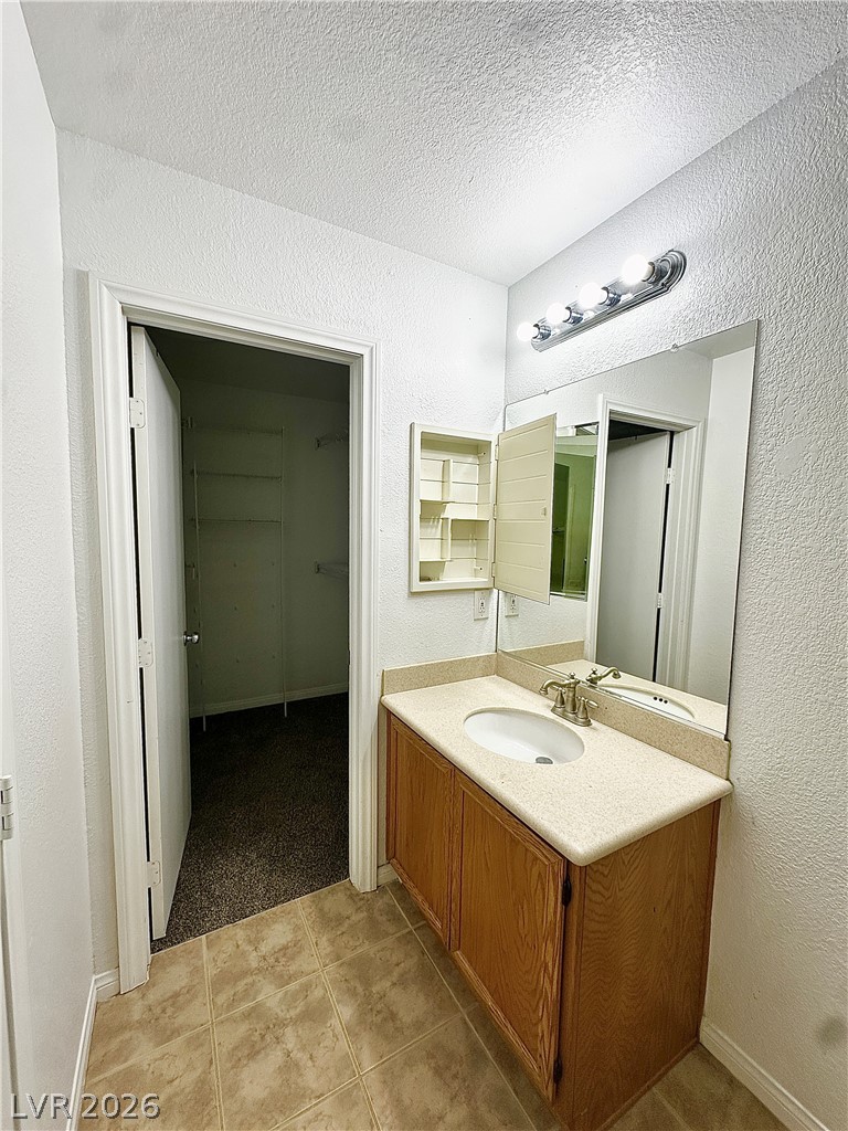 711 Iron Bridge Street Property Photo 32