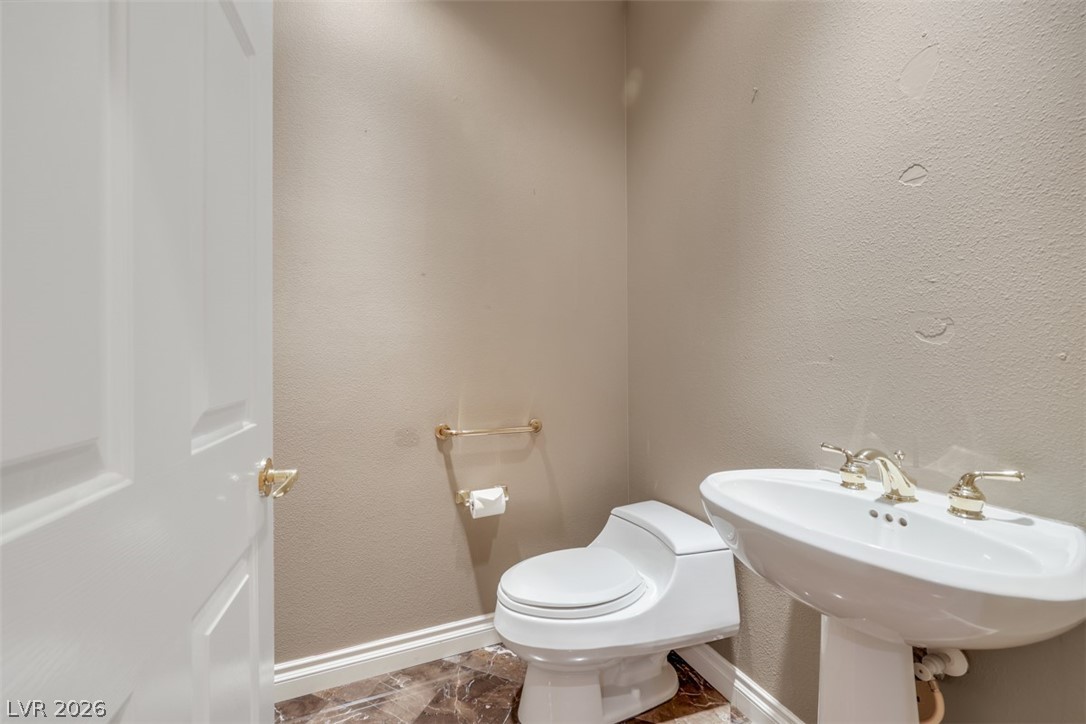 2842 Winslow Springs Drive Property Photo 27
