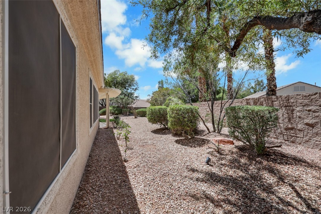 2842 Winslow Springs Drive Property Photo 48