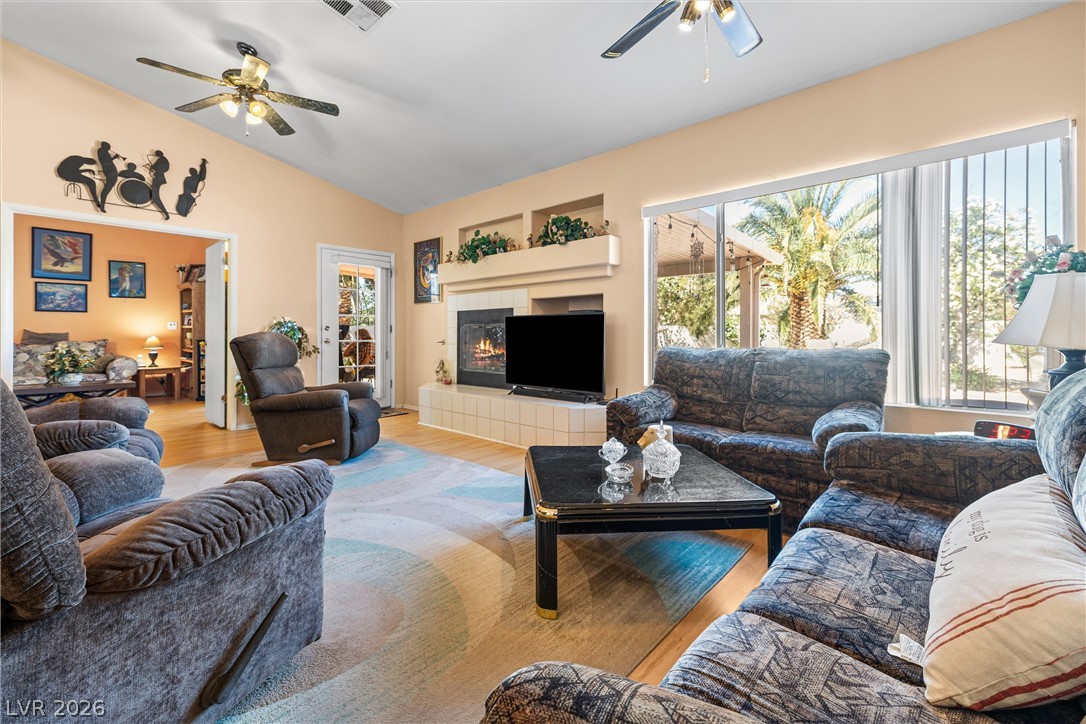 4904 Pulsar Court Property Photo 3