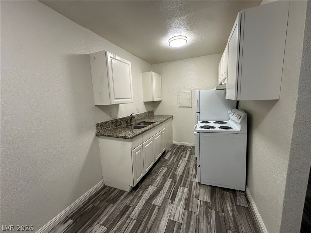 2105 Sunrise Avenue 2 Property Photo 8