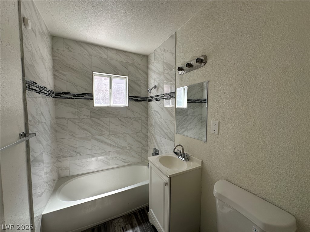 2105 Sunrise Avenue 2 Property Photo 13
