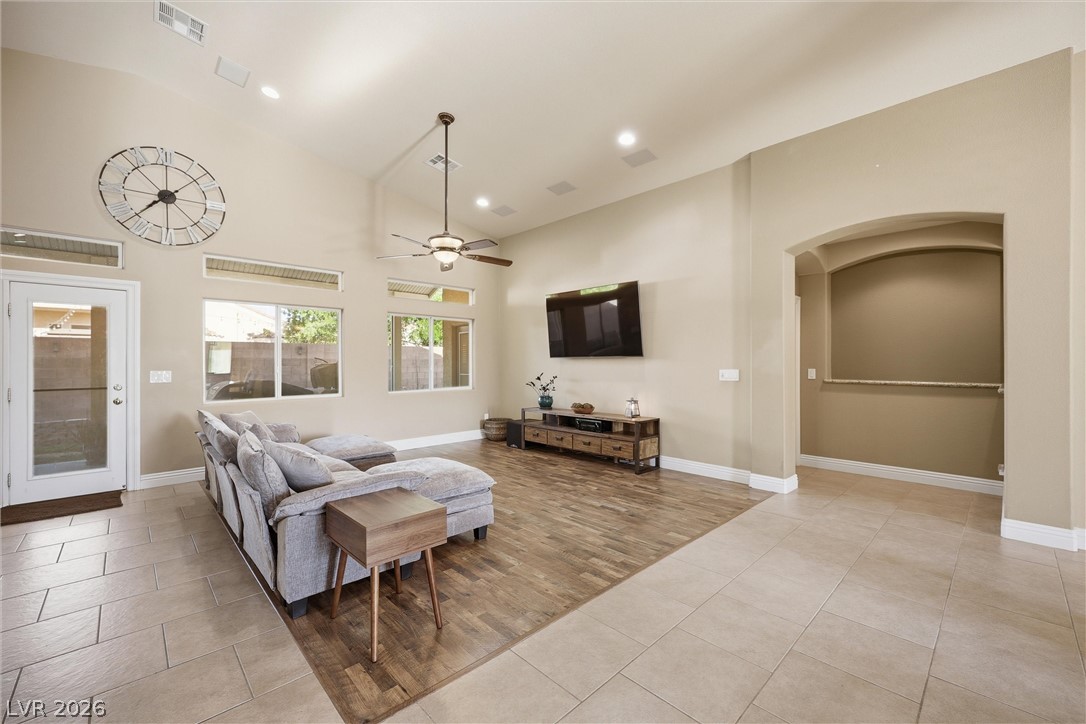 10419 Apples Eye Street Property Photo 13