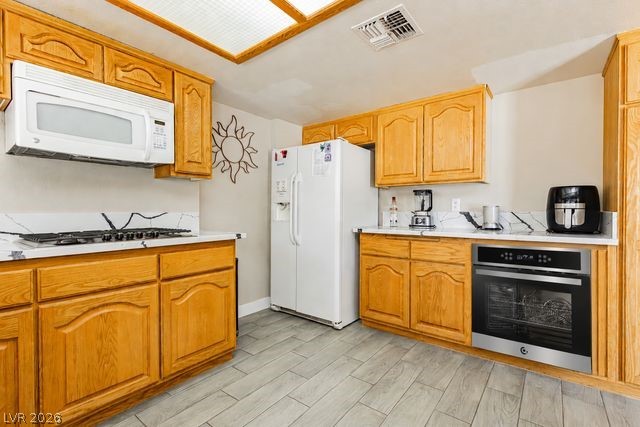 5445 El Roble Court Property Photo 8