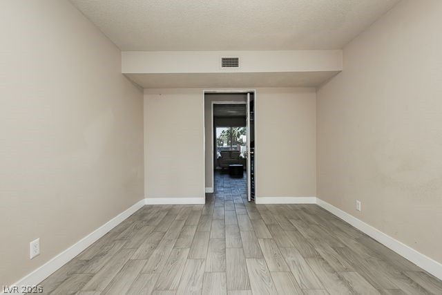 5445 El Roble Court Property Photo 32