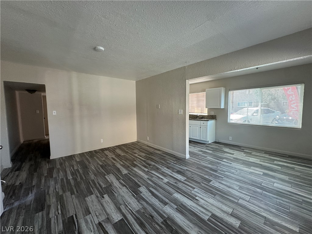 2105 Sunrise Avenue 1 Property Photo 6
