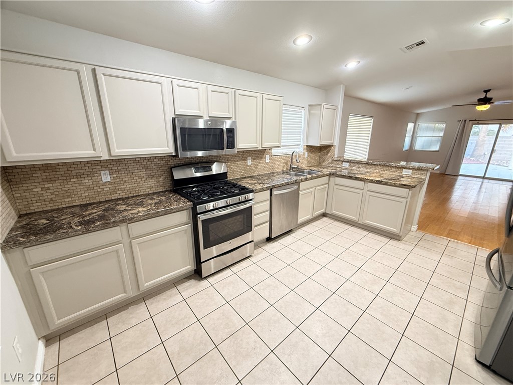 3109 Morning Whisper Drive Property Photo 4