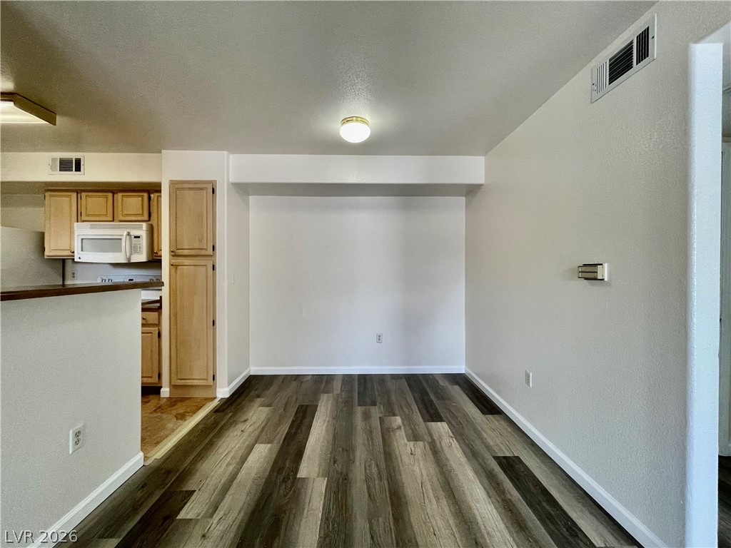 555 East Silverado Ranch Boulevard 1014 Property Photo 5