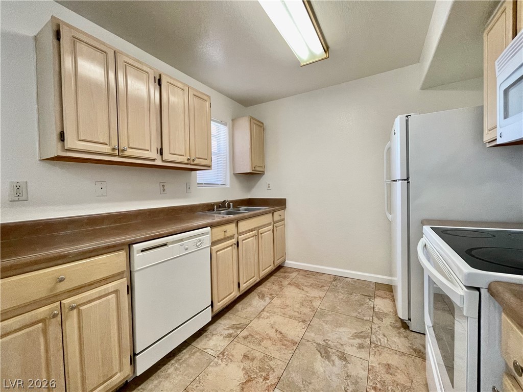 555 East Silverado Ranch Boulevard 1014 Property Photo 7