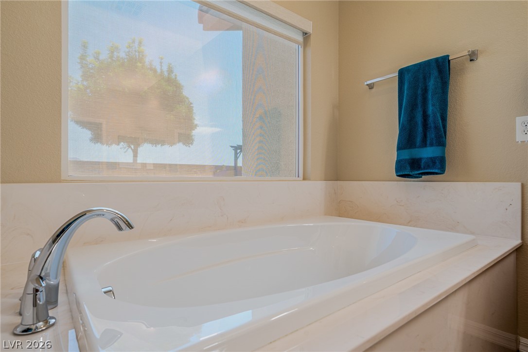 4340 La Romita Street Property Photo 41