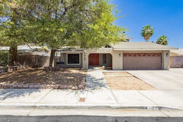 5436 El Roble Court Property Photo 2