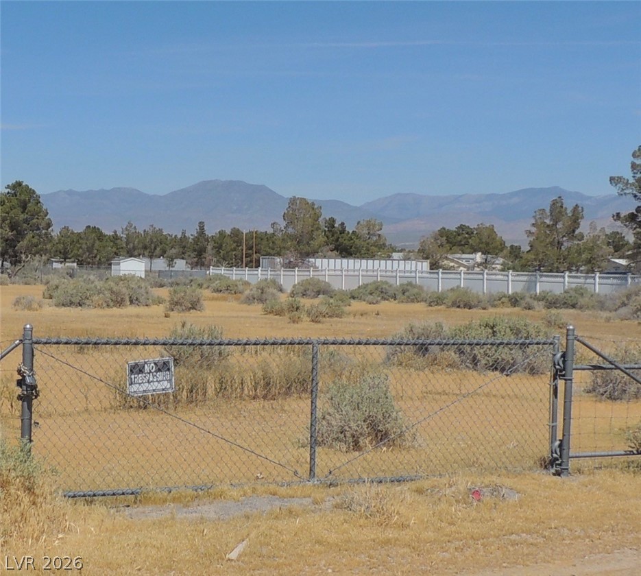 1580 Thousandaire Boulevard Property Photo 2
