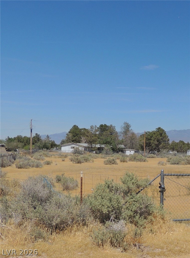 1580 Thousandaire Boulevard Property Photo 9