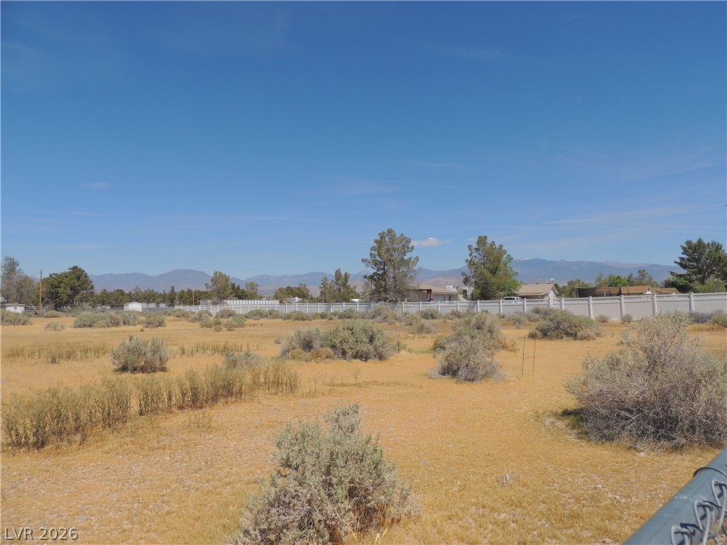 1580 Thousandaire Boulevard Property Photo 12