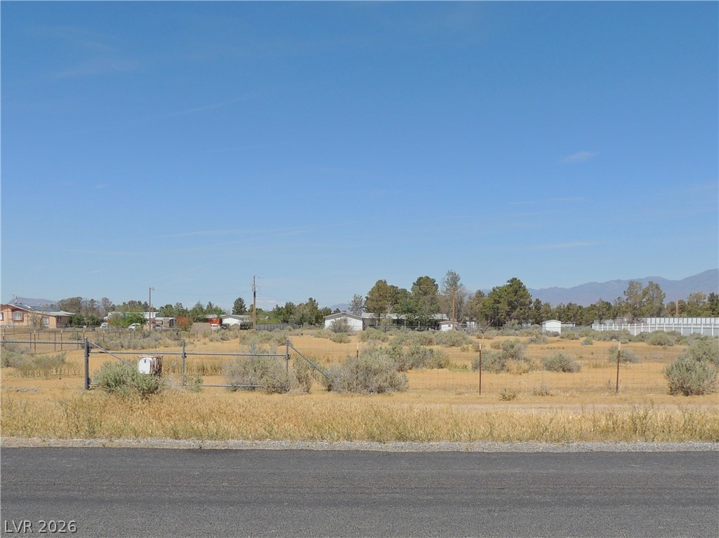 1580 Thousandaire Boulevard Property Photo 13