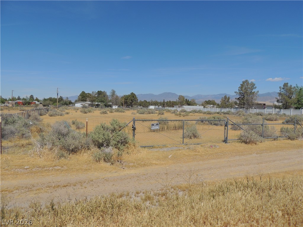1580 Thousandaire Boulevard Property Photo 16